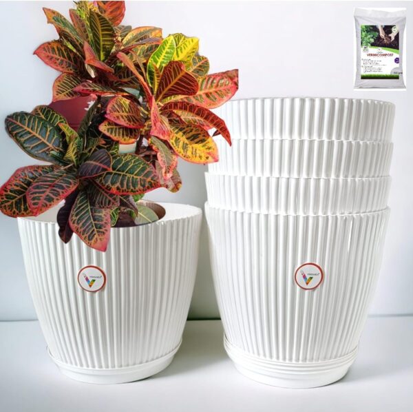 VINSHRA 11 Inch White Flower Pot with 8 Bottom Tray (500 grm Organic Vermicomposting Free) Set of 5 / Indoor & Outdoor Use Pot/Plant Container/Planters Round for Terrace/Solid/Uv Treated